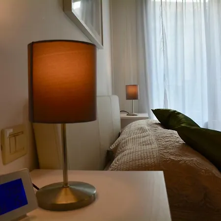 Yellow House Appartement *